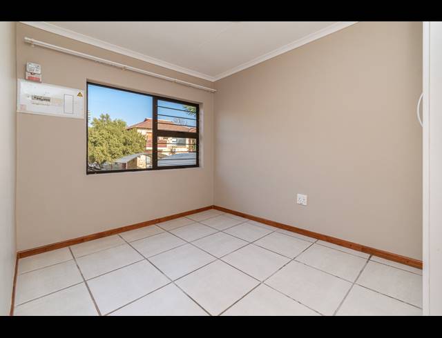 2 BEDROOM APARTMENT TO LET IN KENGIES